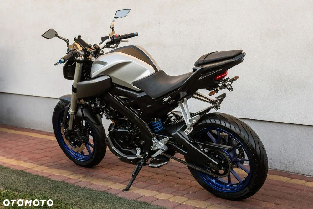 Yamaha MT - 4