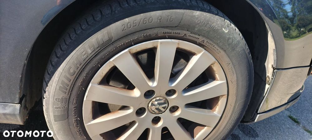 Volkswagen Passat 1.9 TDI Trendline - 12