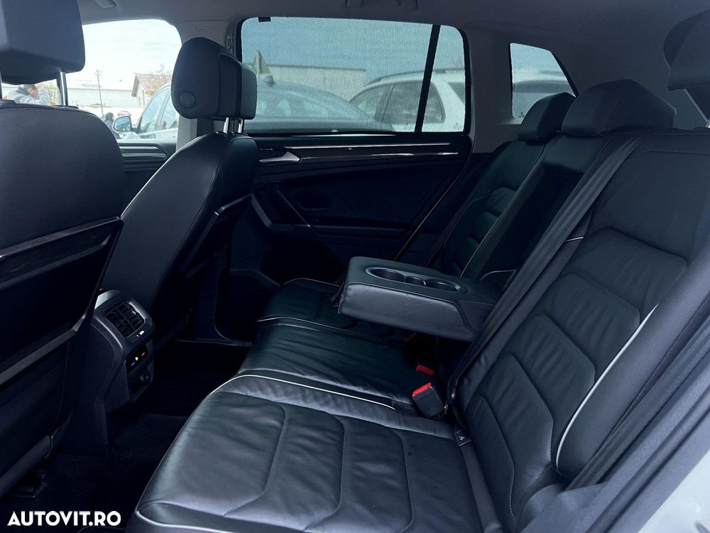 Volkswagen Tiguan - 32