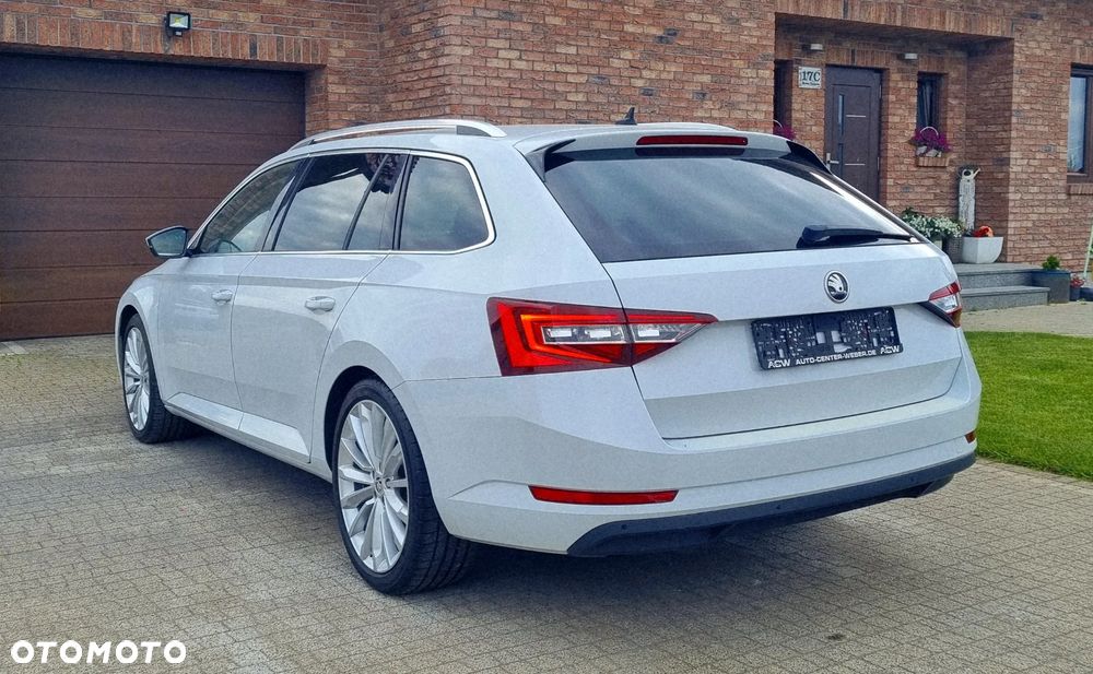 Skoda Superb 2.0 TDI DSG Premium Edition - 7