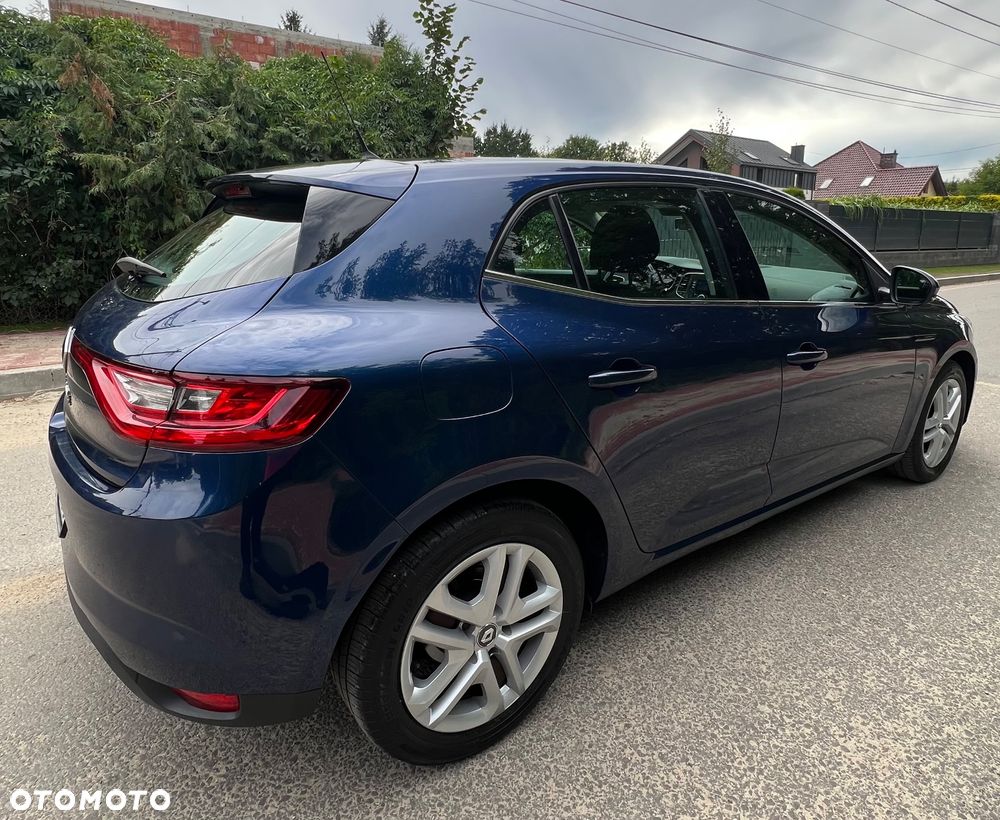 Renault Megane 1.2 Energy TCe Life - 4