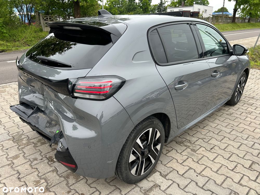Peugeot 208 - 3