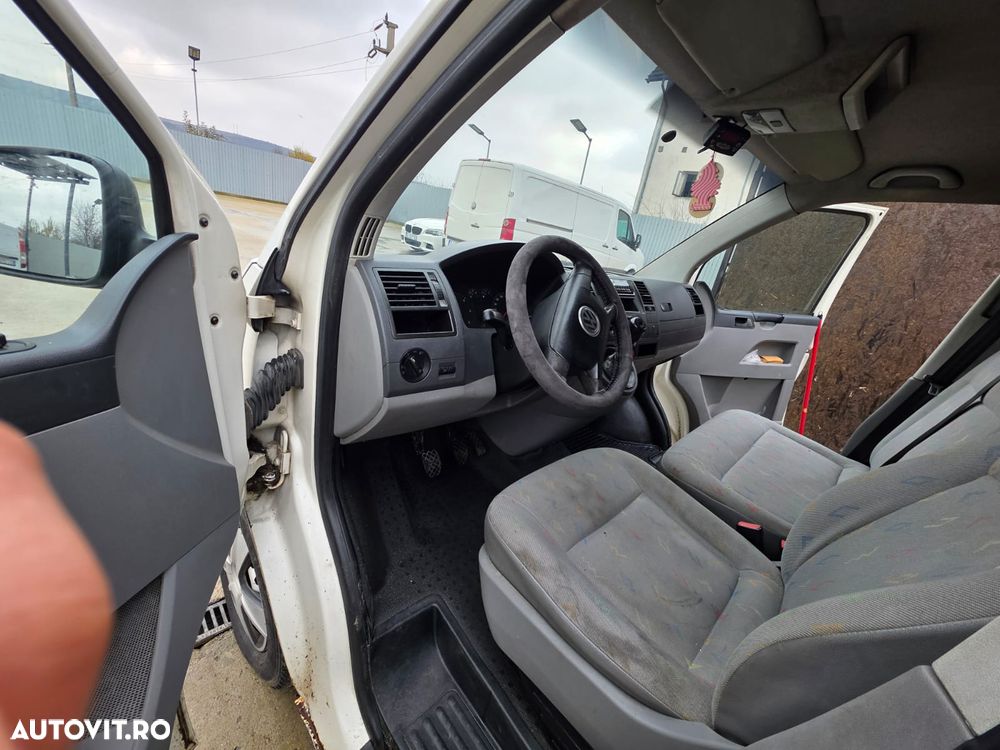 Volkswagen Transporter - 4