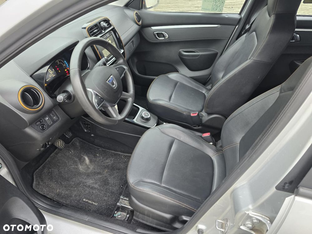 Dacia Spring Electric 45 Essential - 13
