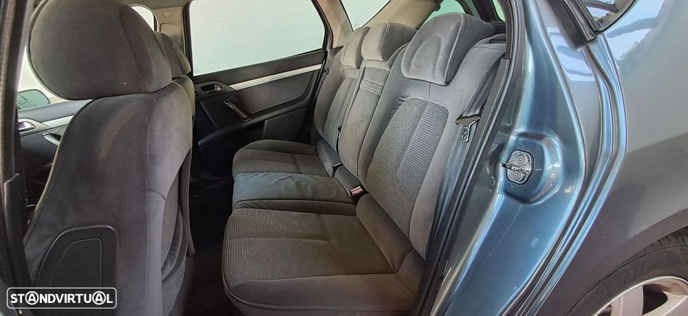 Peugeot 407 SW 1.6 HDi Executive - 12