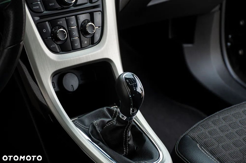 Opel Astra 1.4 Turbo Edition - 32