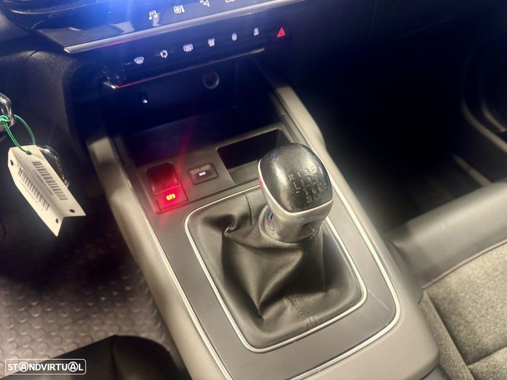 Citroën C5 Aircross 1.2 PureTech Shine - 17