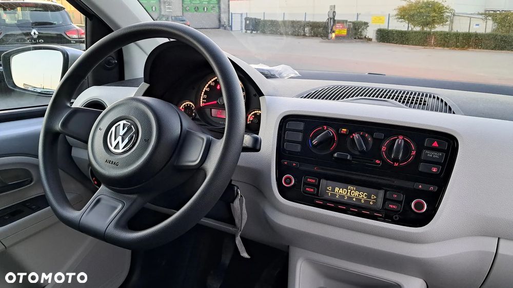 Volkswagen up! 1.0 high EU6 - 6