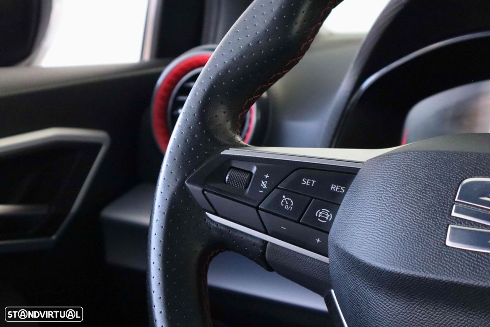 SEAT Arona 1.0 TSI FR — fotografia 19