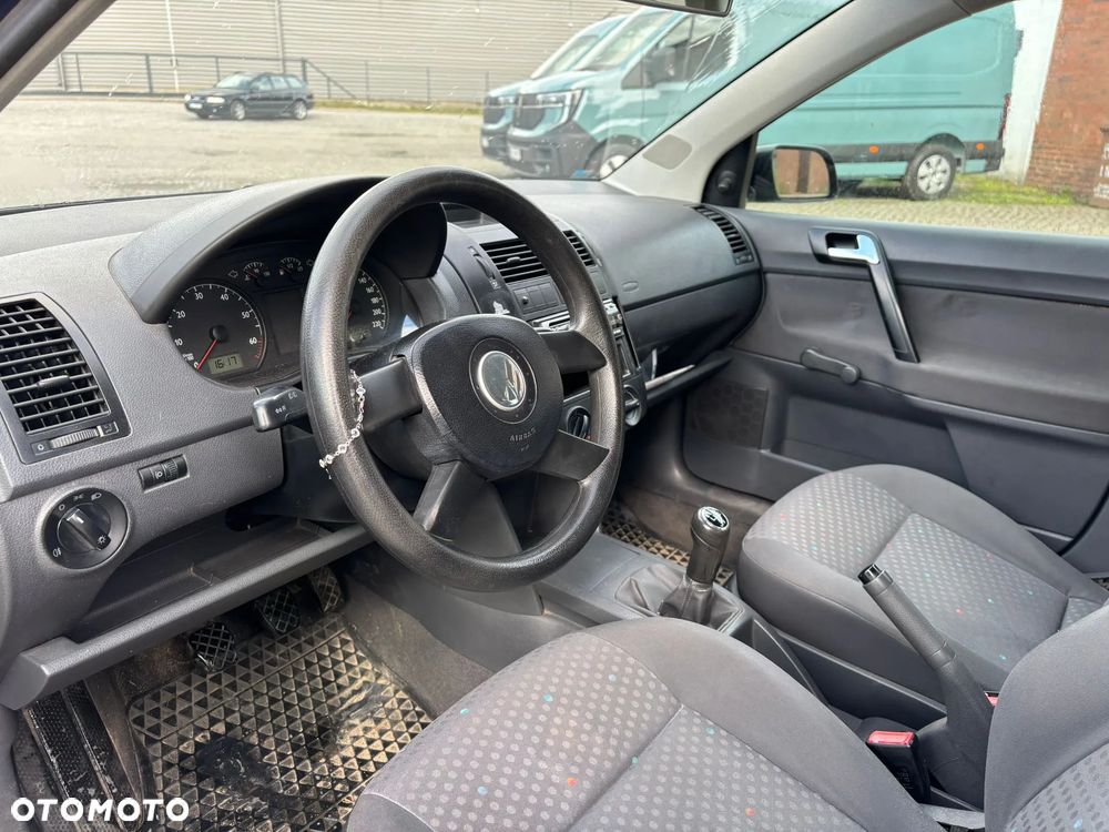 Volkswagen Polo 1.4 16V Basis - 15