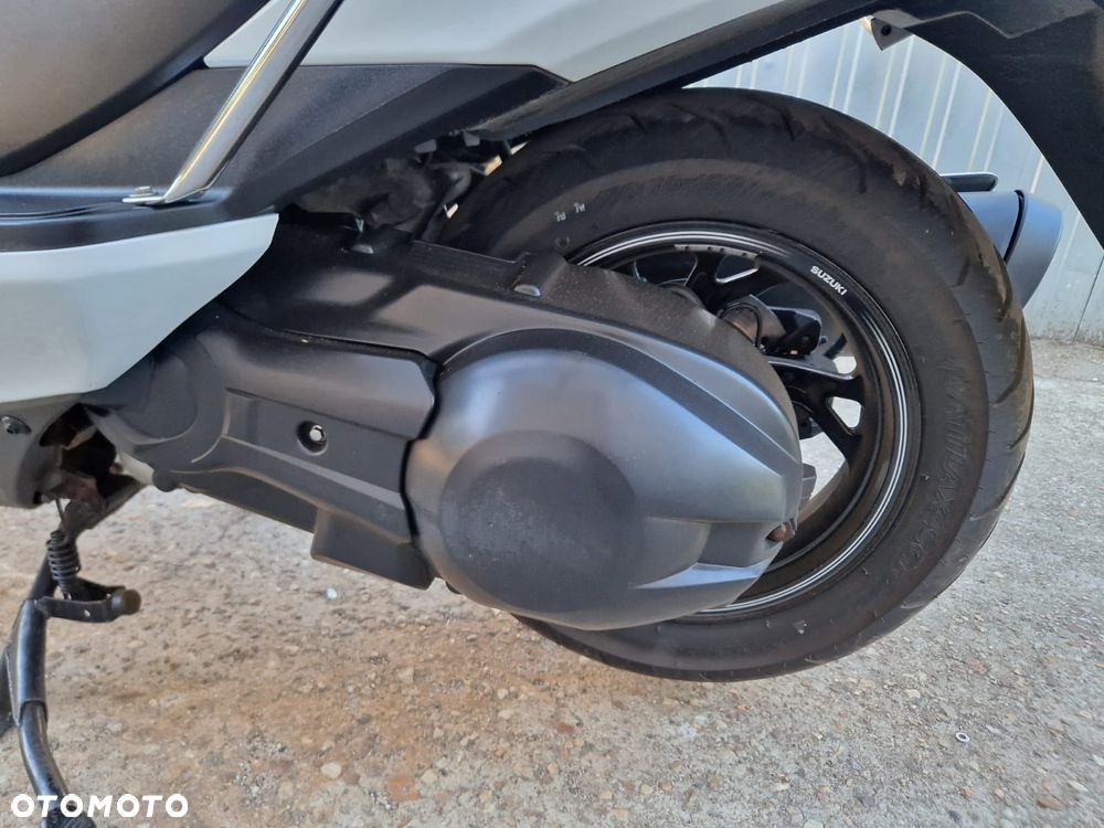 Suzuki Burgman - 30
