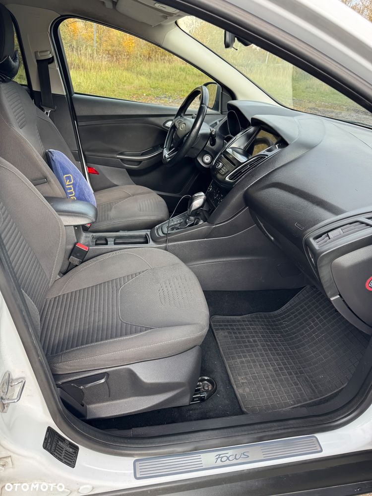 Ford Focus - 8