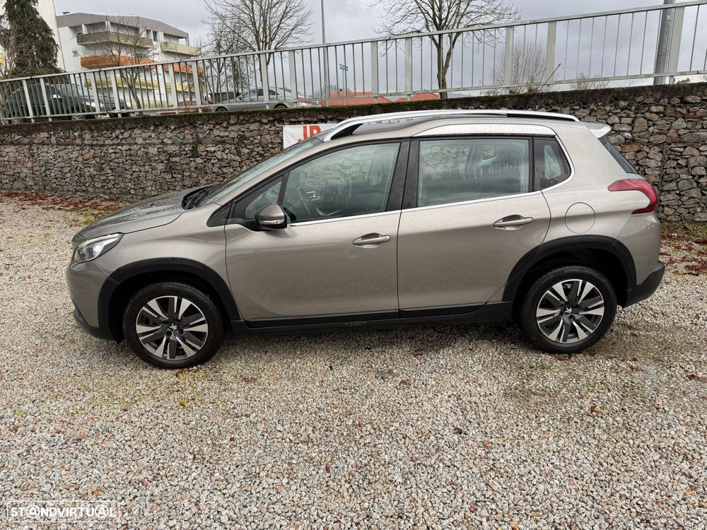 Peugeot 2008 1.2 PureTech Allure - 5