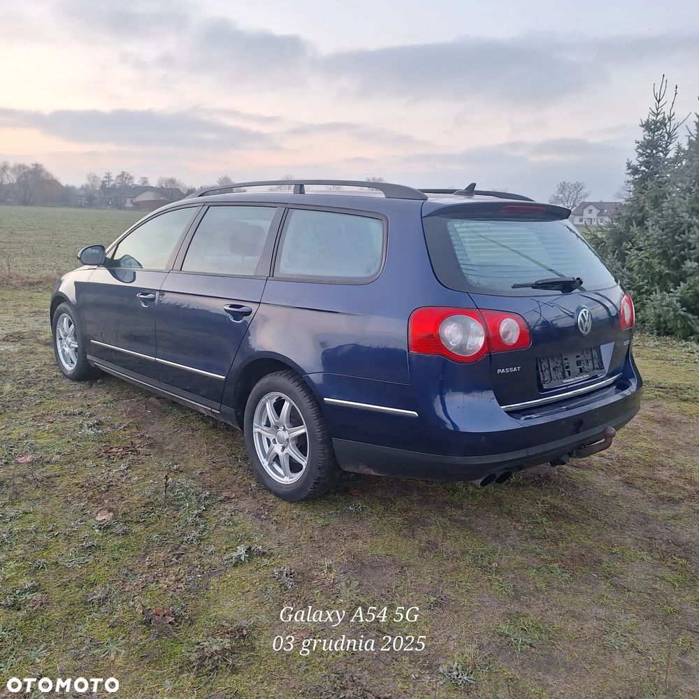 Volkswagen Passat 2.0 TDI DPF BlueMotion Technology Comfortline - 5