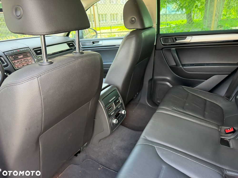 Volkswagen Touareg - 23