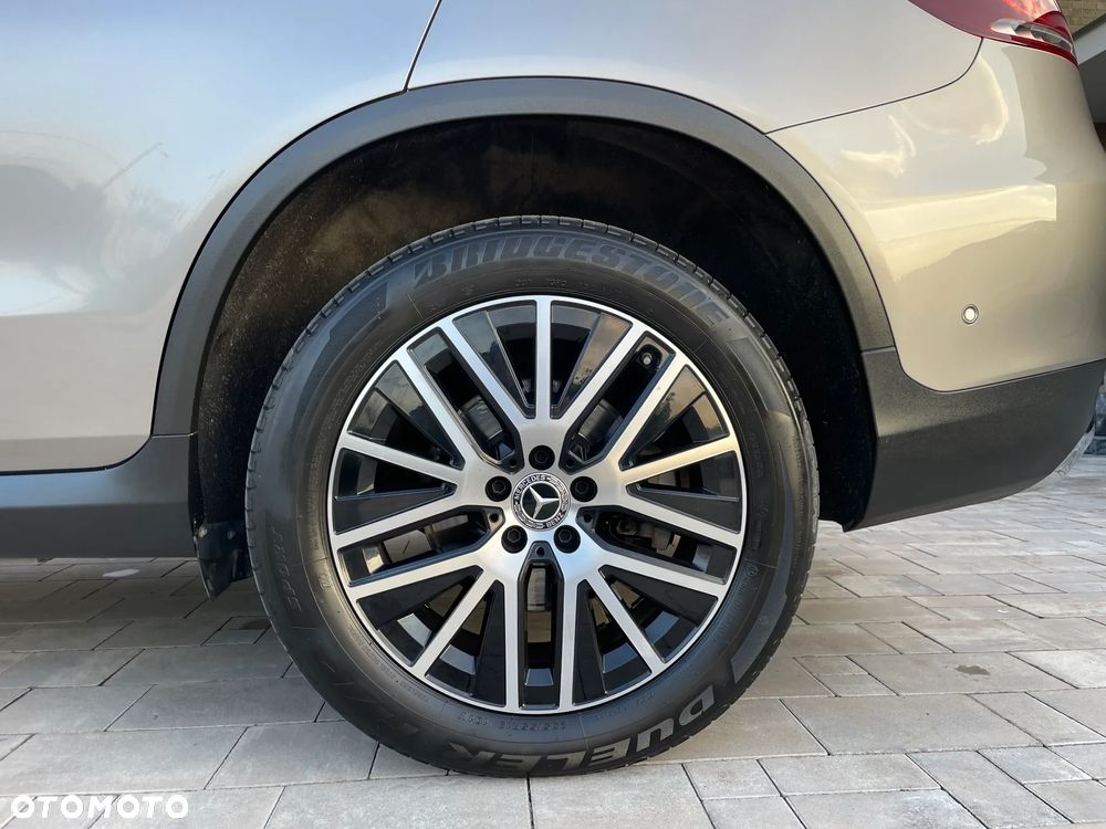 Mercedes-Benz GLC Coupe 300 de 4-Matic - 22