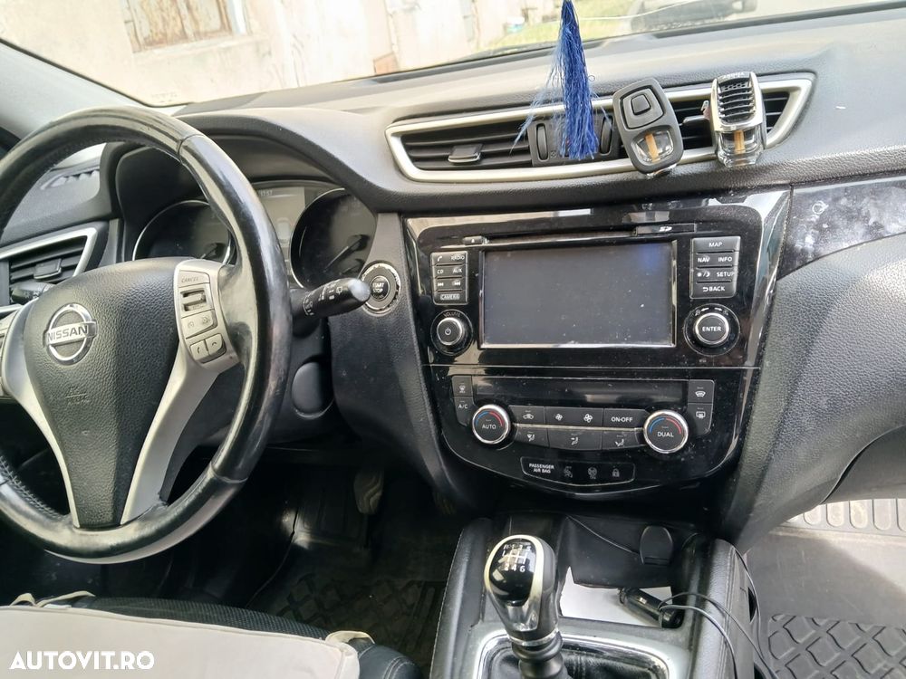 Nissan Qashqai 1.6 dCi DPF 4x4 Start/Stop 360 - 12