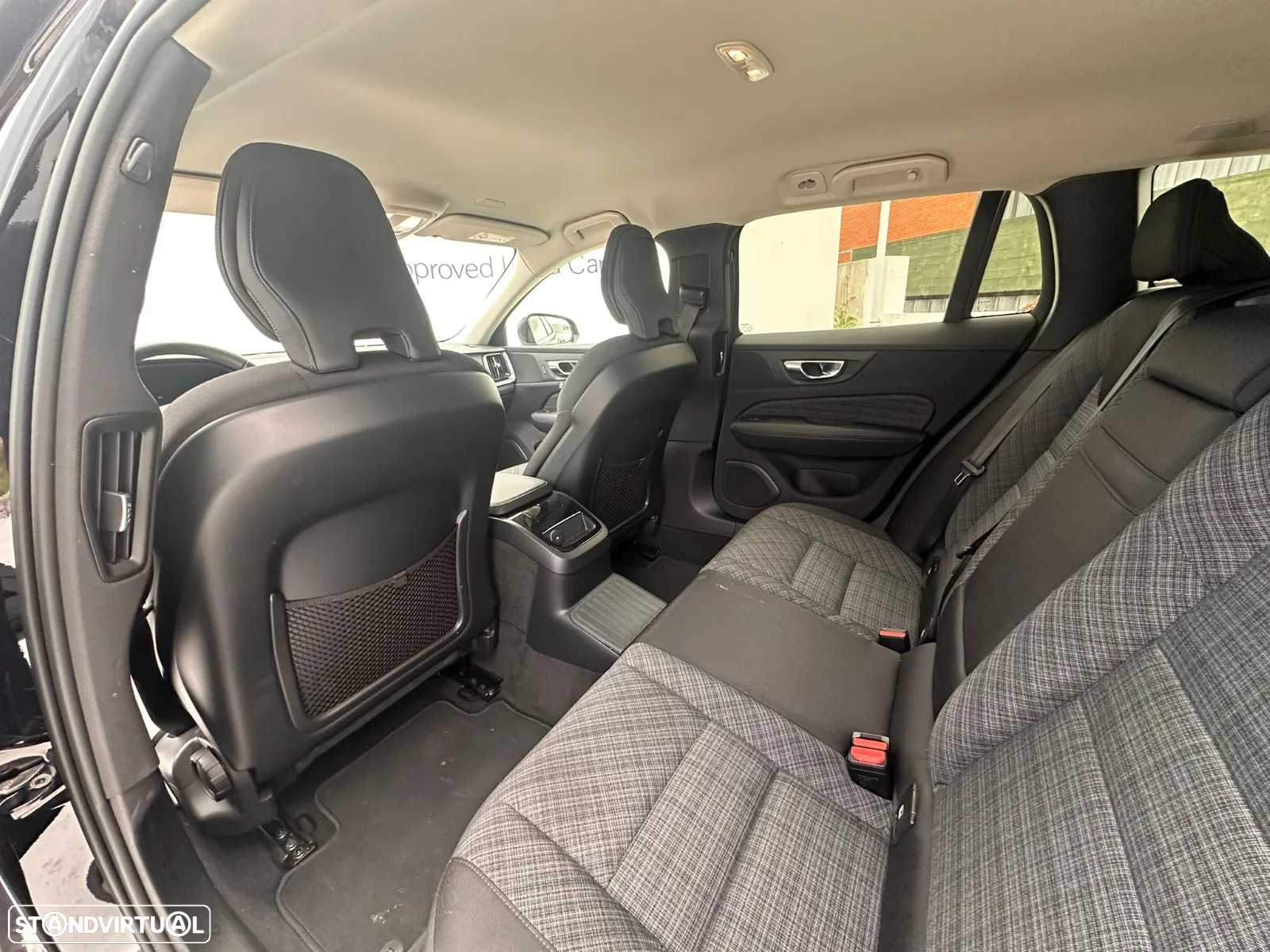 Volvo V60 2.0 T6 AWD TE Core - 4