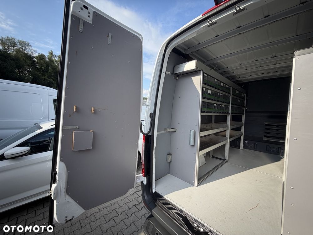 Mercedes-Benz Sprinter - 27