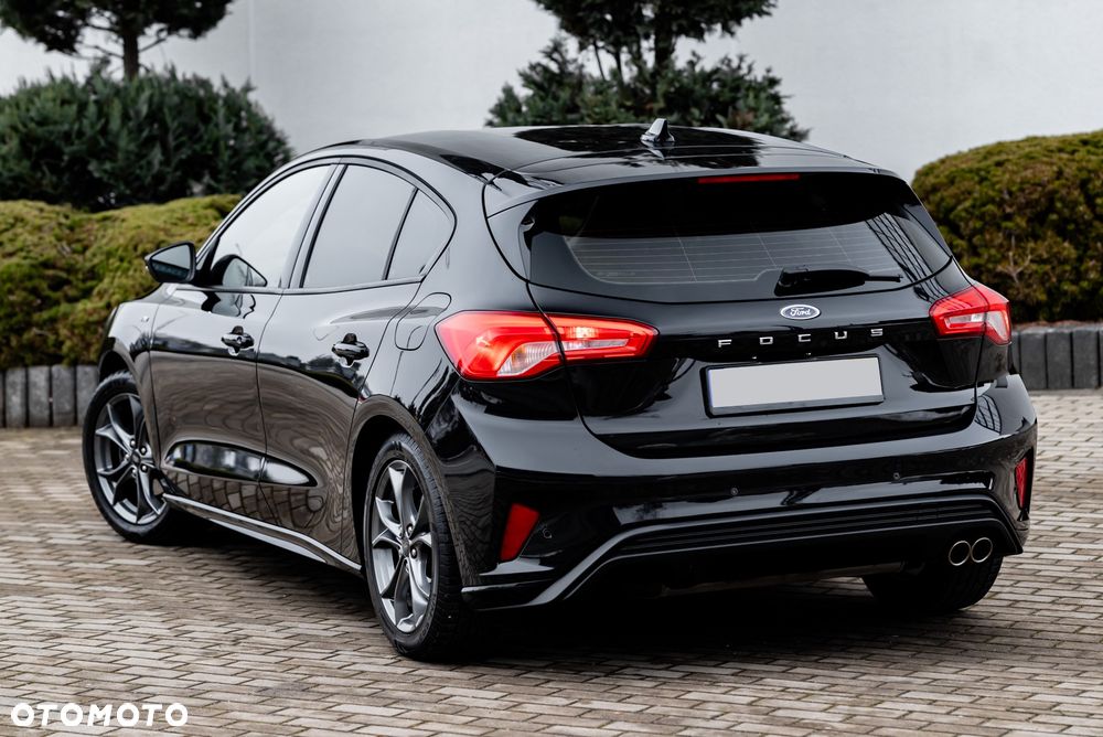 Ford Focus 1.0 EcoBoost Trend - 14