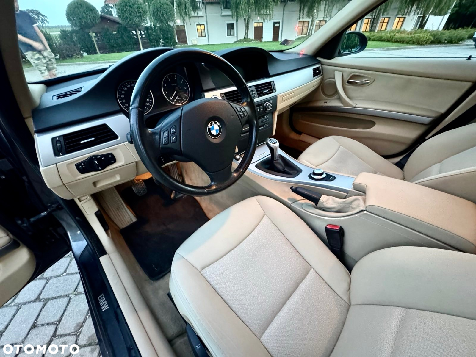 BMW Seria 3 320i - 36