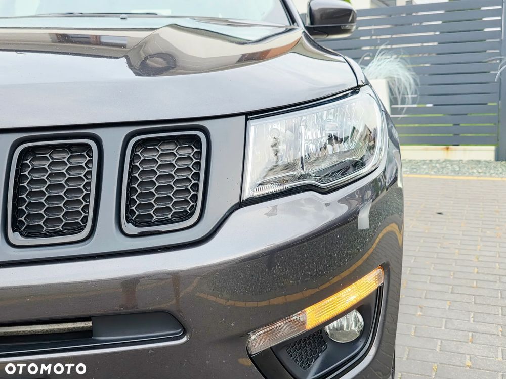 Jeep Compass 1.4 TMair Night Eagle FWD S&S - 36