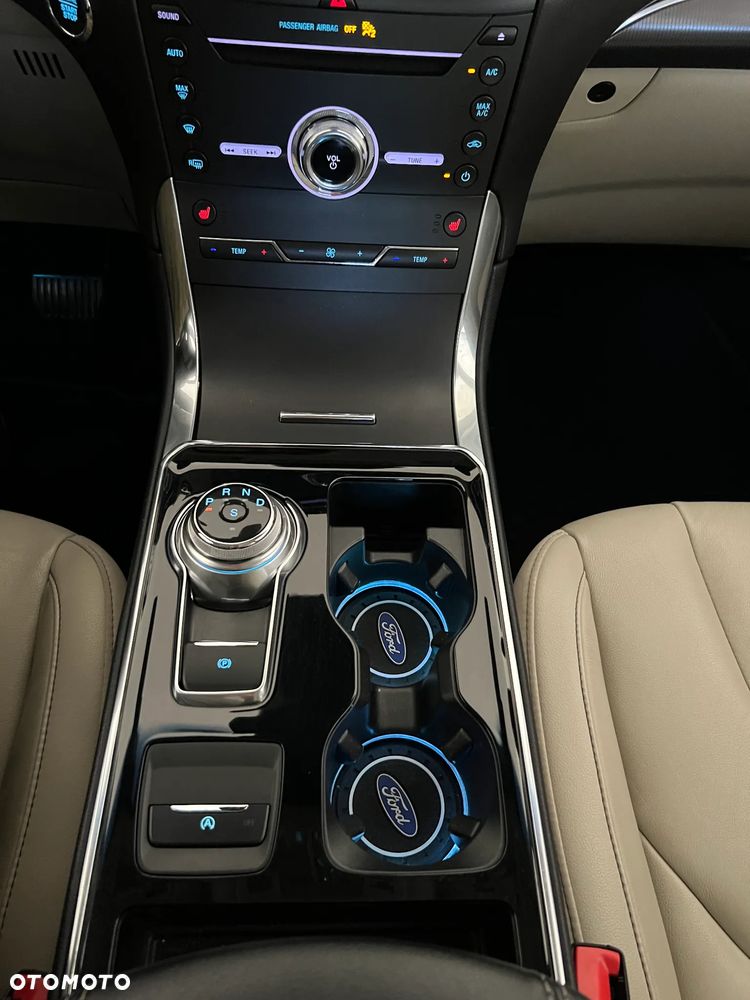 Ford Edge - 33