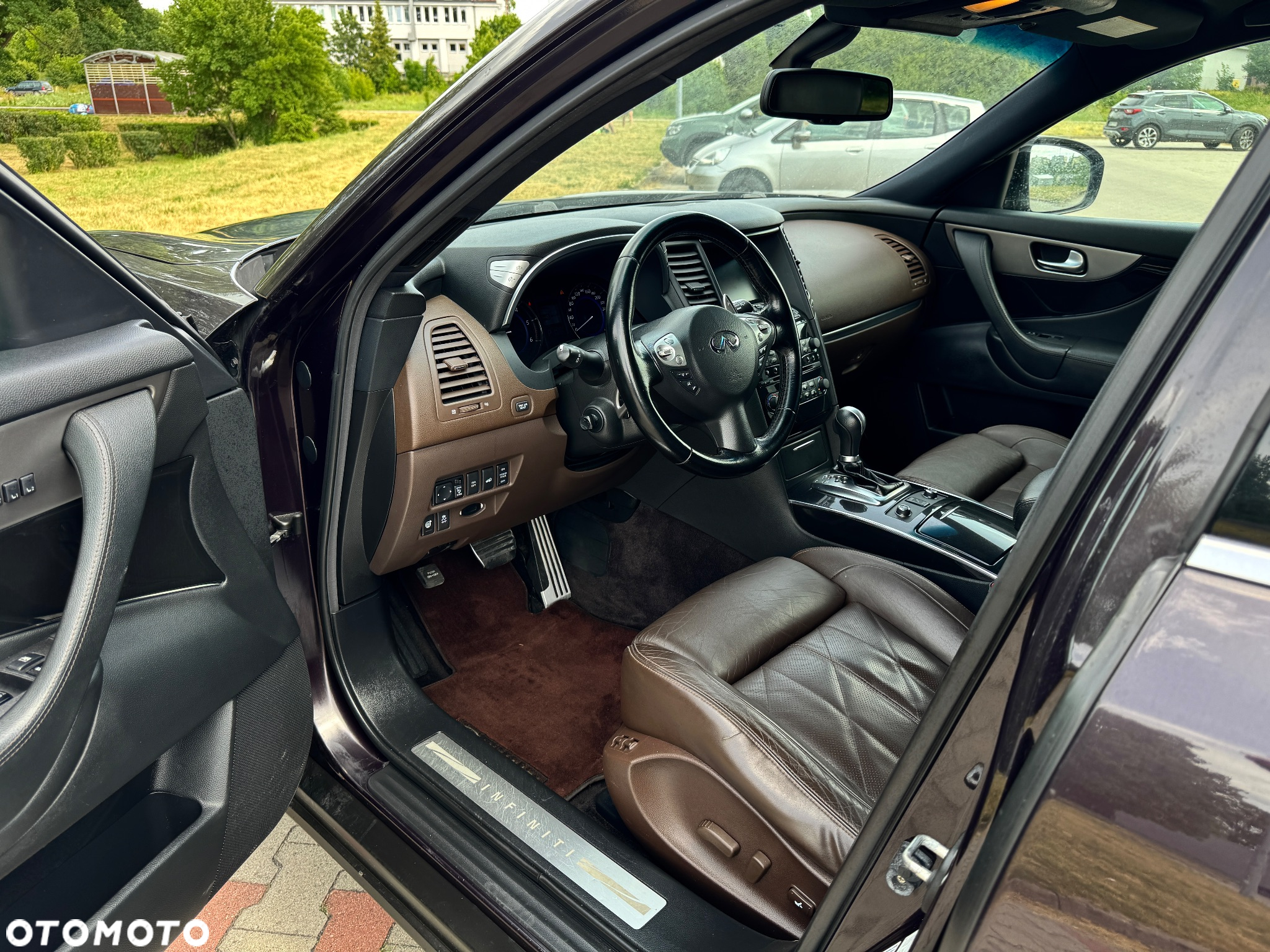Infiniti FX FX30d S Premium - 26
