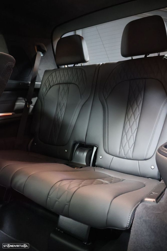 BMW X7 40 d xDrive Pack M Desportivo Pro - 10