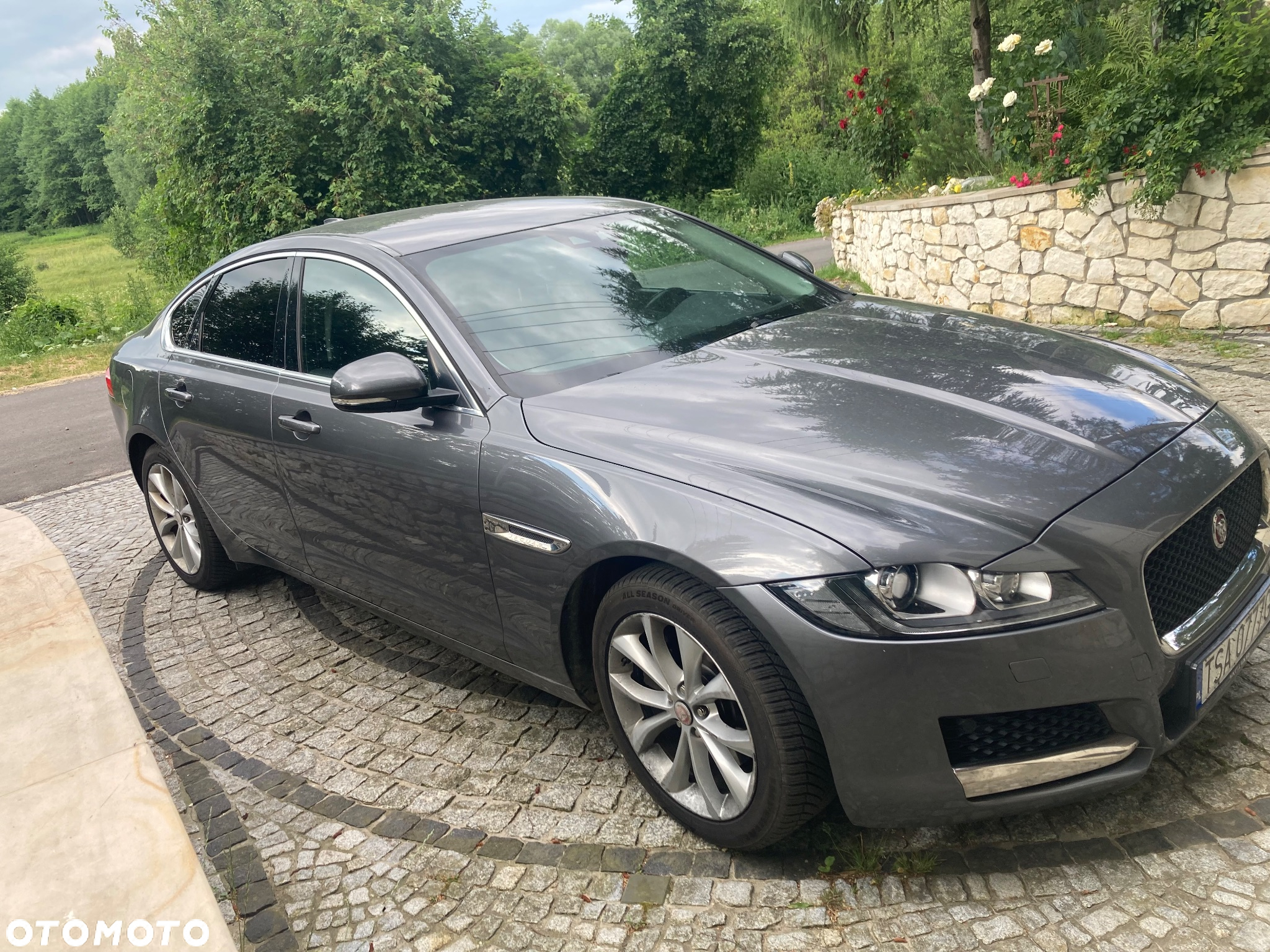 Jaguar XF 2.0 T Prestige - 2