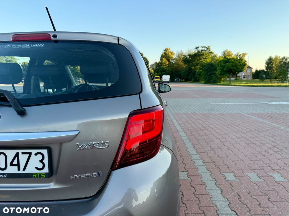 Toyota Yaris 1.5 VVT-i Comfort mit Design Paket - 35