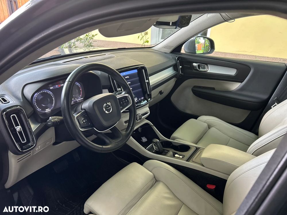 Volvo XC 40 D4 AWD Geartronic Inscription - 17