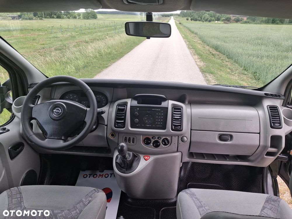 Opel Vivaro - 22