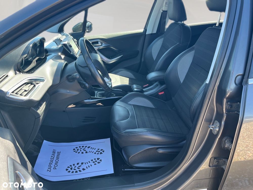 Peugeot 2008 PureTech 130 Allure - 6