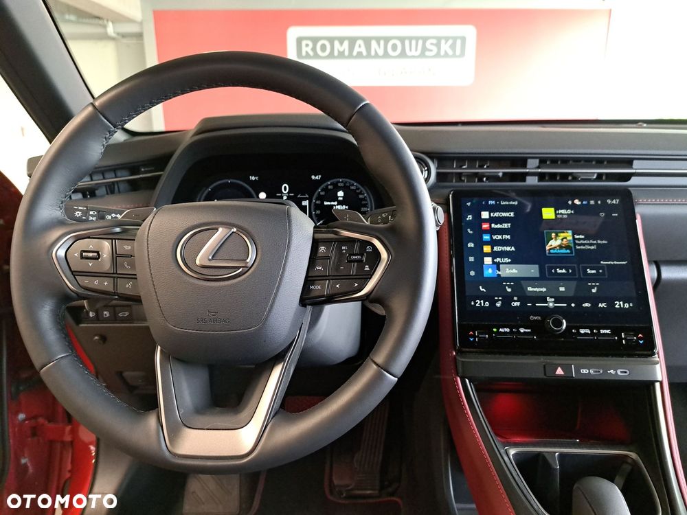 Lexus LBX - 19