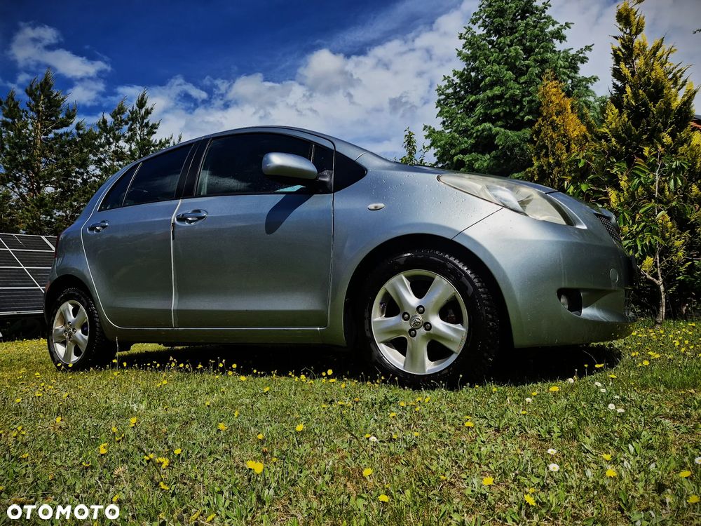 Toyota Yaris 1.3 Luna - 1
