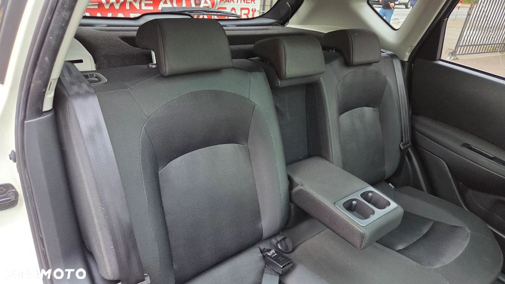Nissan Qashqai 2.0 dCi 4 x 4 DPF tekna - 7