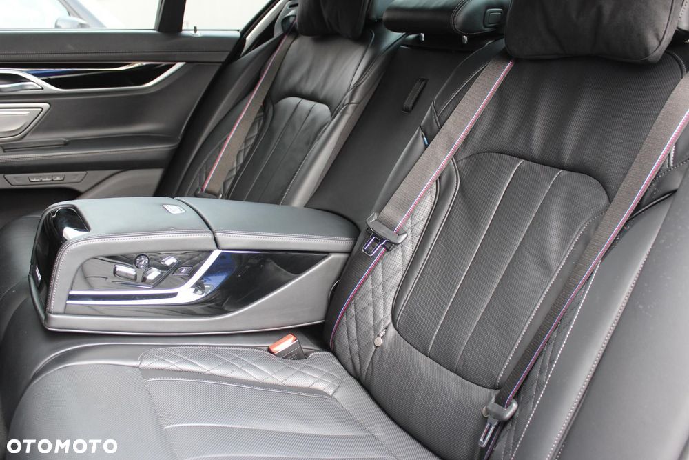 BMW Seria 7 - 9