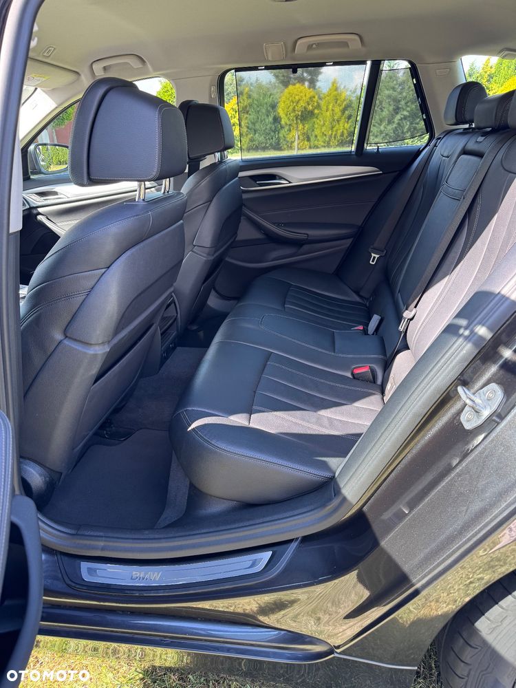 BMW Seria 5 520d Sport Line - 20