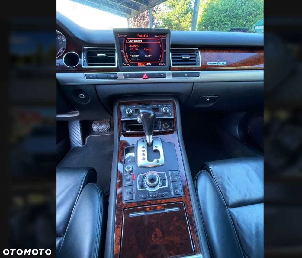 Audi A8 - 7