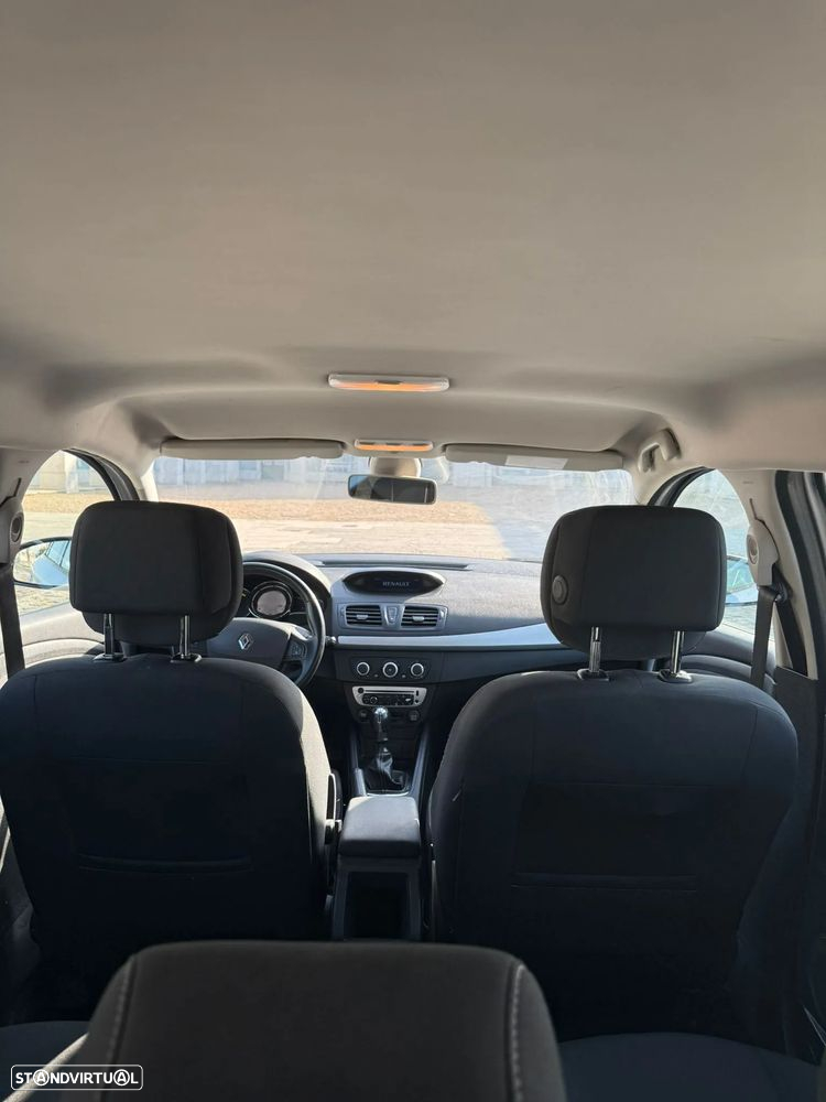 Renault Mégane Sport Tourer 1.5 dCi Dynamique - 9