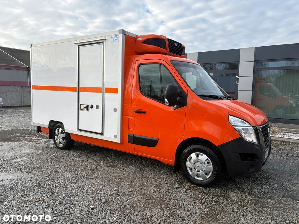 Nissan NV400 - 2