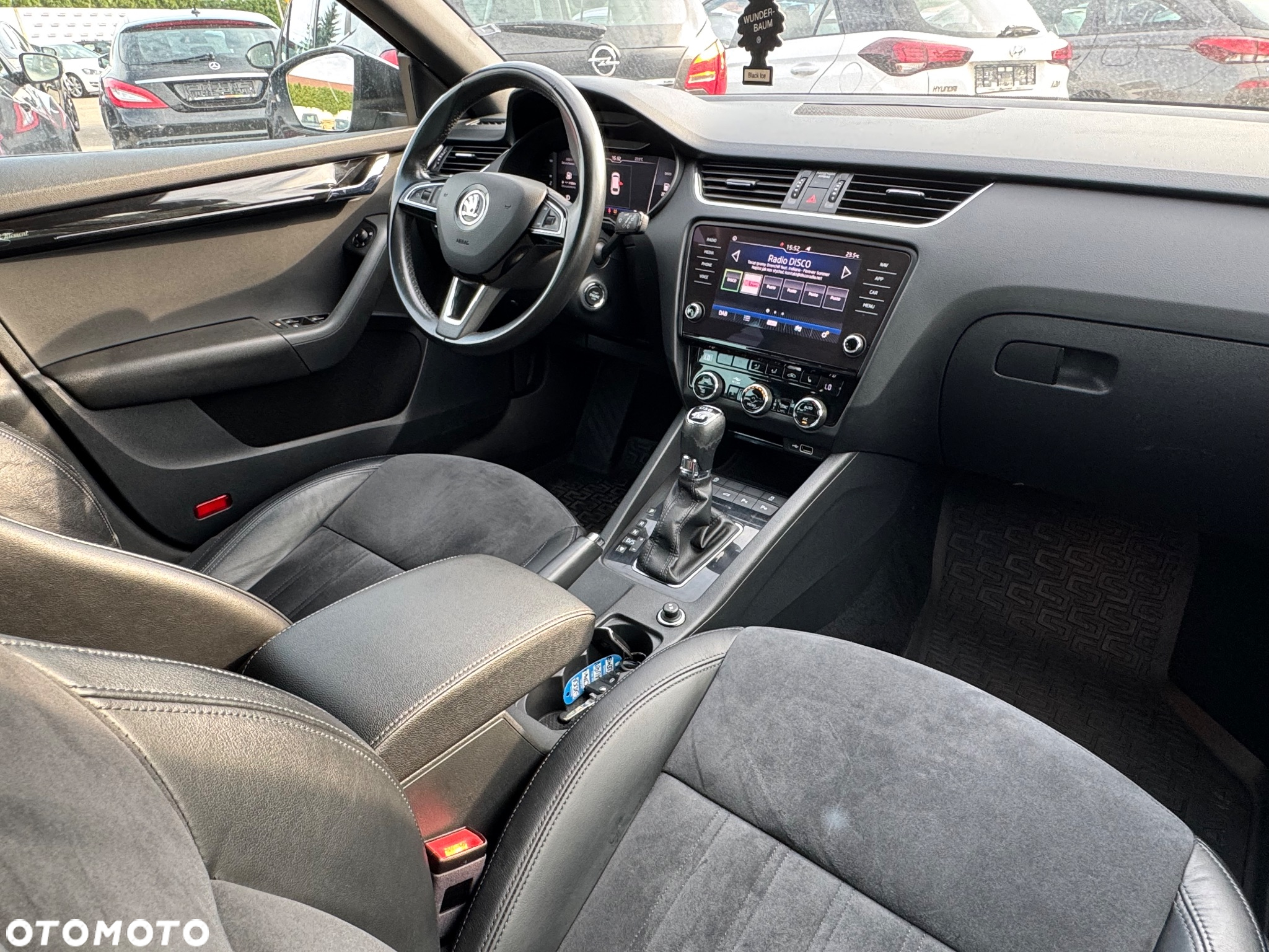Skoda Octavia 2.0 TDI 4x4 L&K DSG - 13