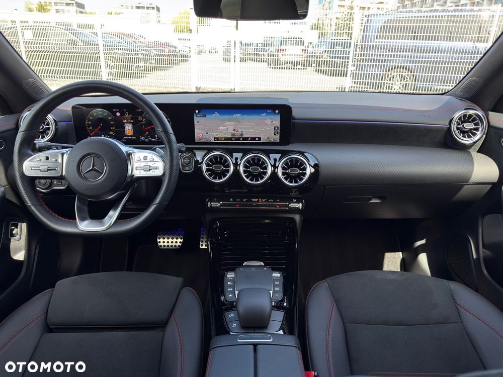 Mercedes-Benz CLA AMG 35 4-Matic 7G-DCT - 18