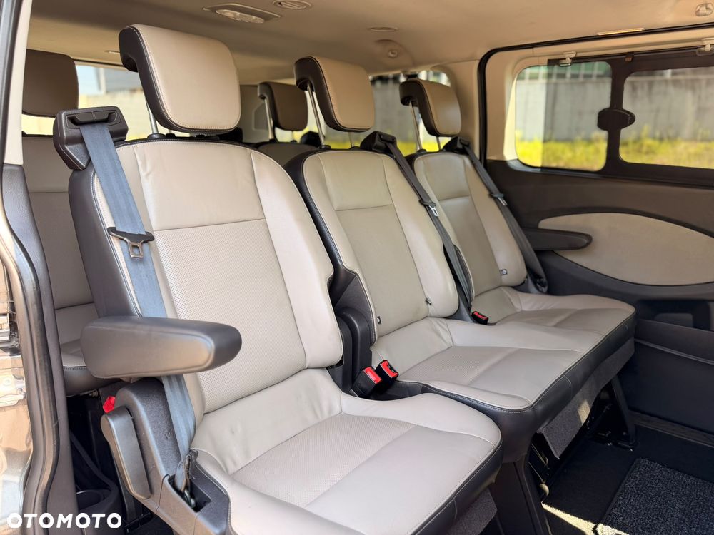 Ford Tourneo Custom 310 L2H1 VA Titanium - 39