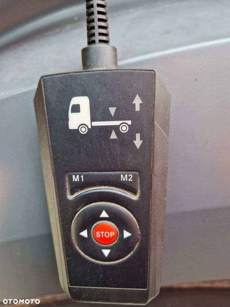 Mercedes-Benz Antos 1830 L euro 6 BAKUTIL DO PRZEWOZU PADLINY UTYLIZACJA ZWIERZĄT KIPER - 23