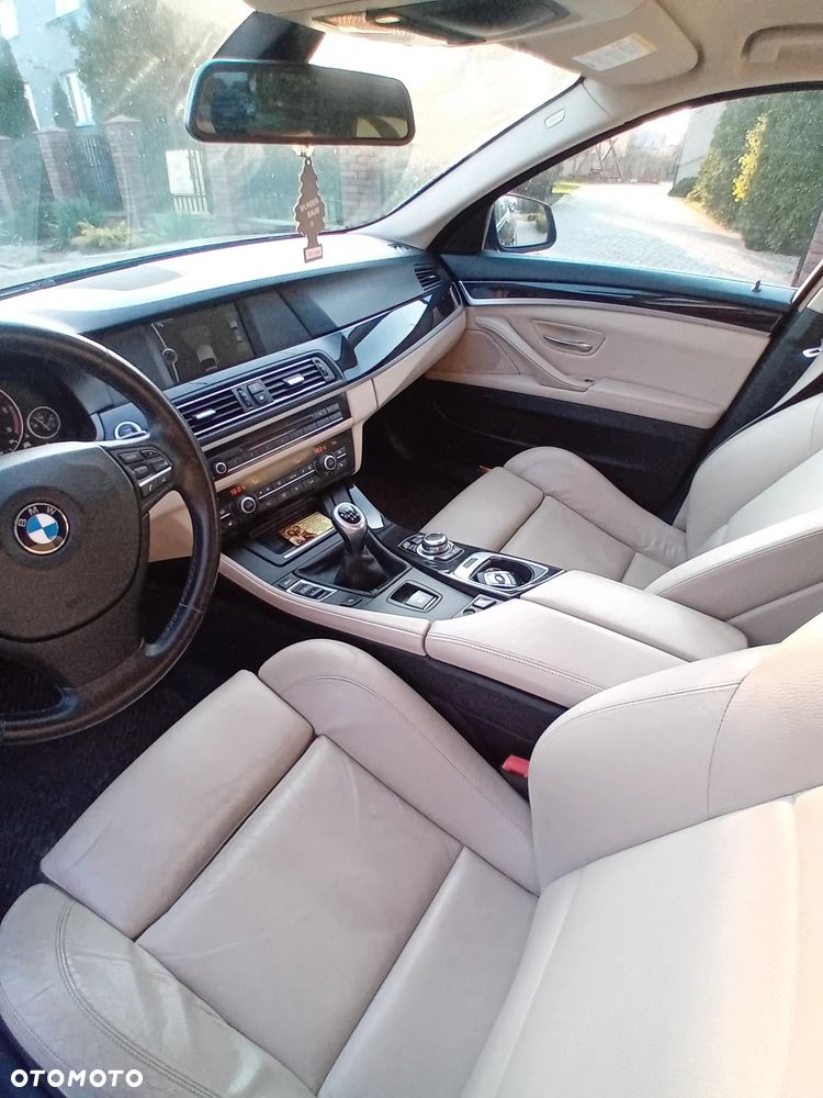 BMW Seria 5 520d - 10