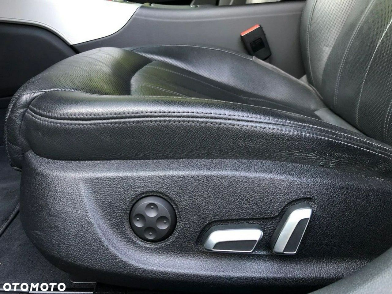 Audi A6 Avant 3.0 TDI S tronic - 33