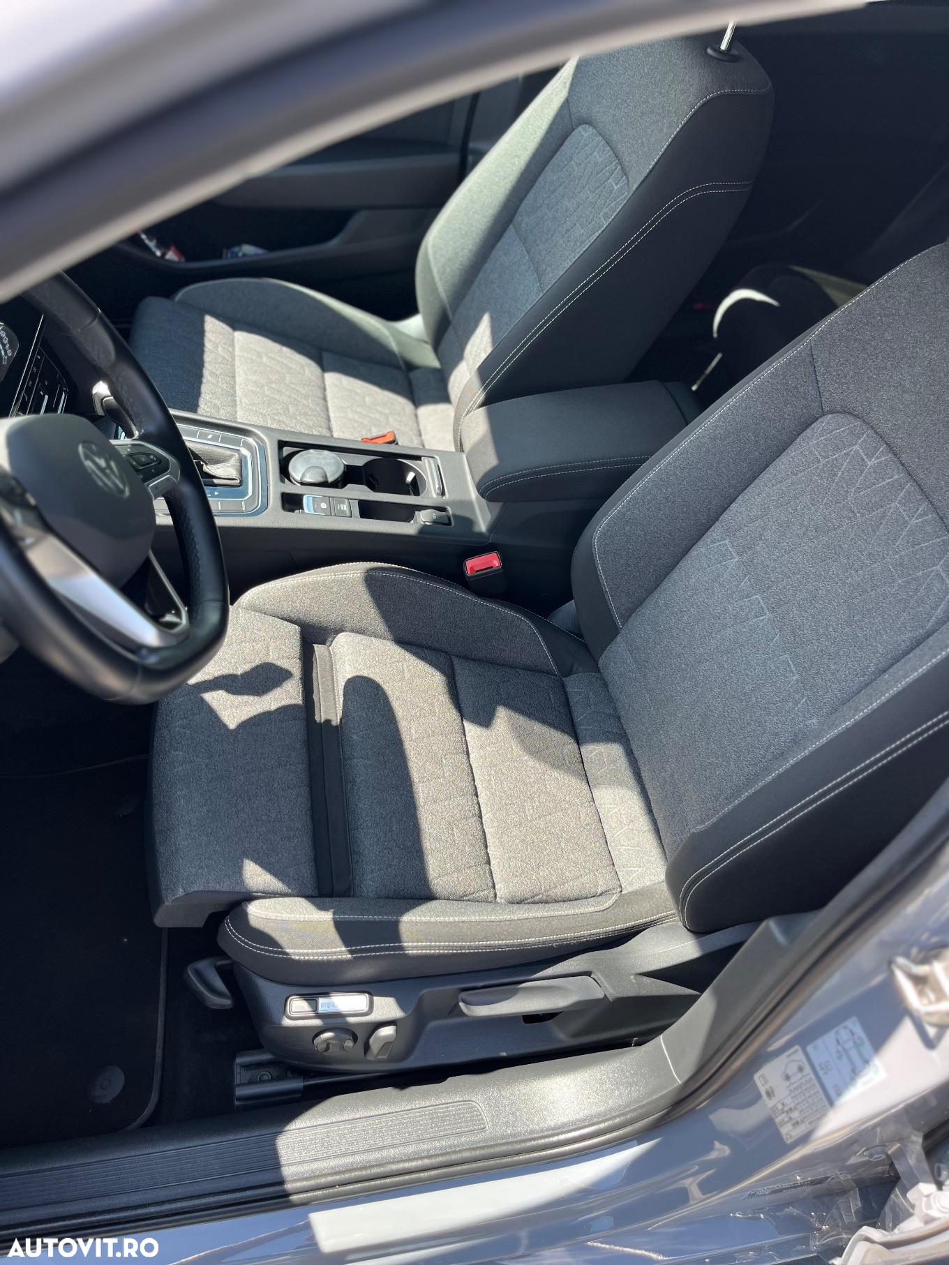 Volkswagen Passat Variant 2.0 TDI DSG Business - 17