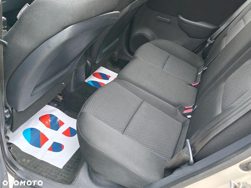 Hyundai i30 1.6 CRDi Classic - 10